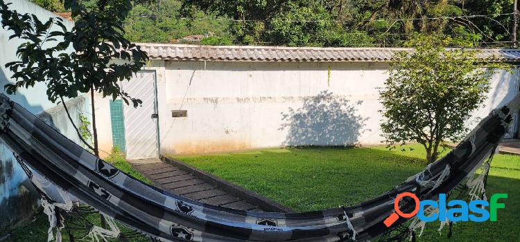 Casa Linear com Piscina em Pau da Fome