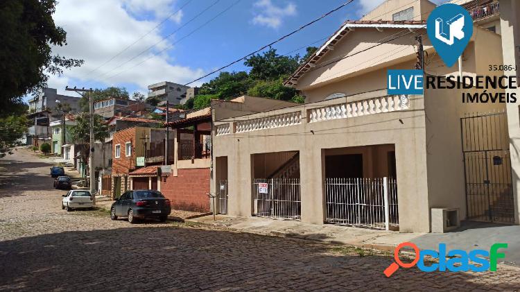 Casa Residencial em Itatiba, SP - Amplo Terraço e