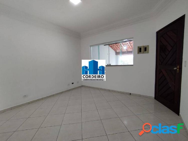 Casa Térrea de 03 Dormitórios em Santo André