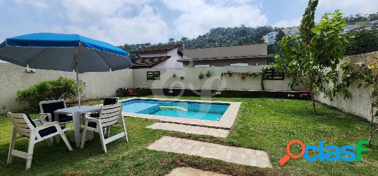 Casa com 360º de vista panorâmica e 5 suítes no Valville