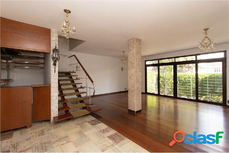 Casa com 4 quartos, 256m², à venda em São Paulo, Planalto
