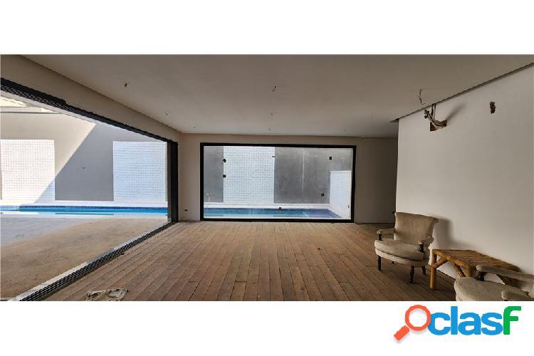 Casa com 5 quartos, 495m², à venda em São Paulo, Alto de