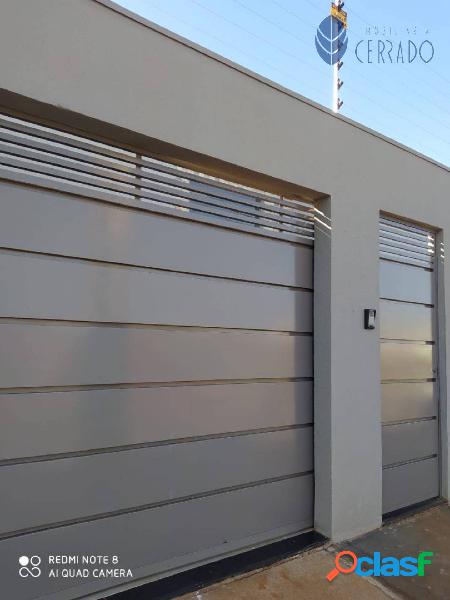 Casa com Piscina àVenda no Residencial Flor do Cerrado