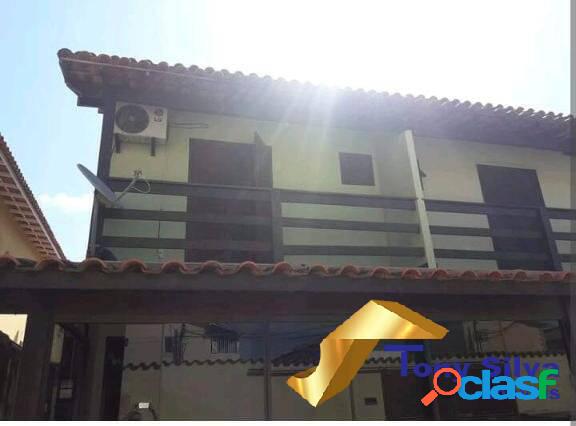 Casa com acabamento de primeira MUITO ACONCHEGANTE em Vila