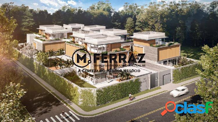 Casa de 791m², 5 suítes, 6 vagas em condomínio fechado no