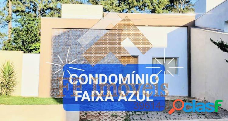 Casa no condomínio faixa azul