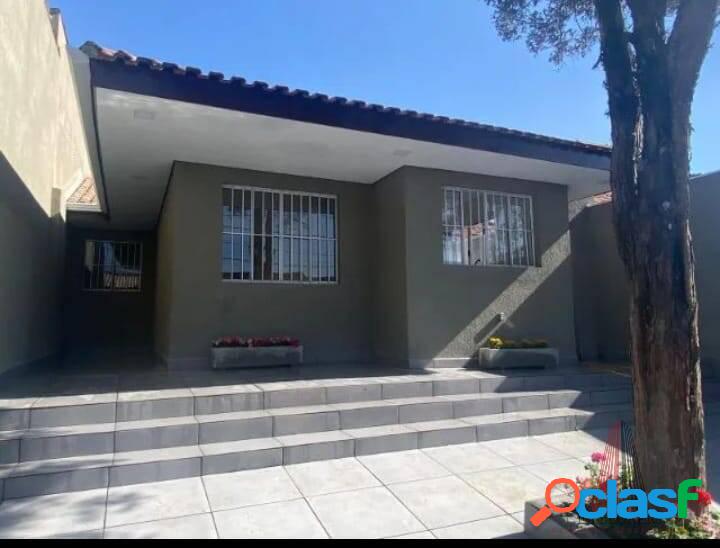 Casa térrea no Central Parque