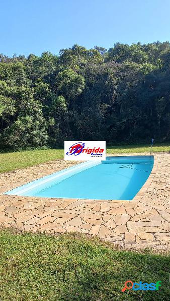 Excelente Casa Com terreno de 6.000 m2, Área Gourmet,
