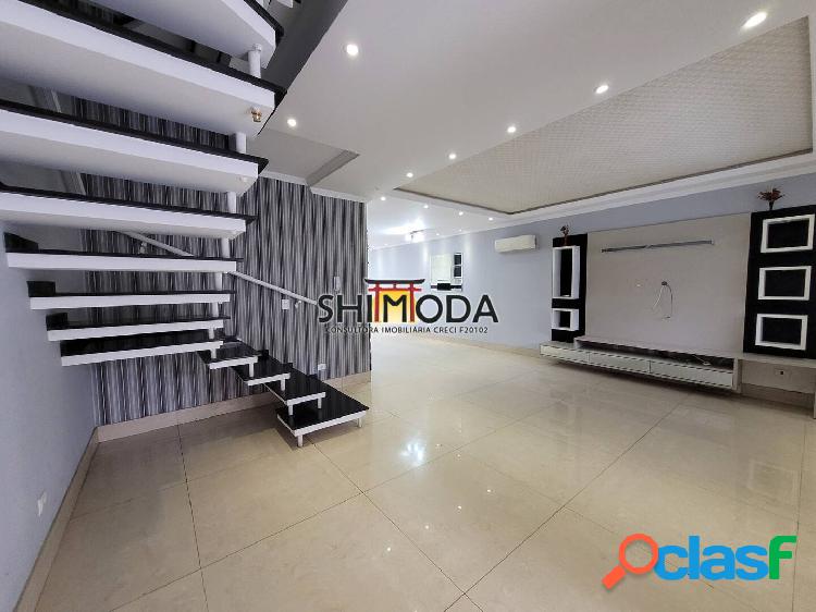 Excelente triplex alto padrão em condomínio clube!