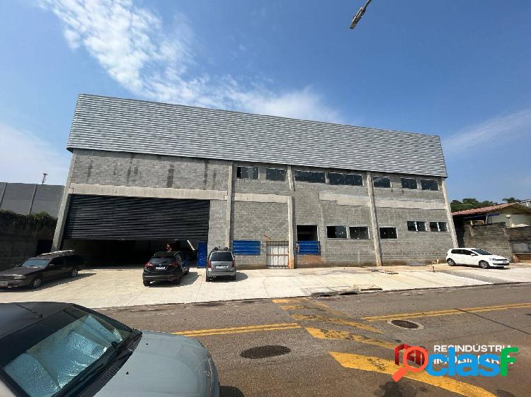 Galpão Locação 1.600 m² Fazendinha em Santana de