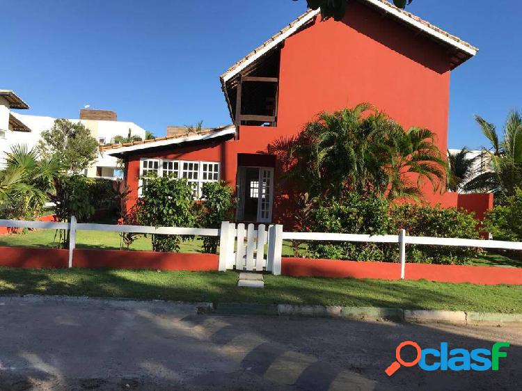 LINDA CASA DE 4 QUARTOS NO CONDOMÍNIO PARAÍSO EM GUARAJUBA