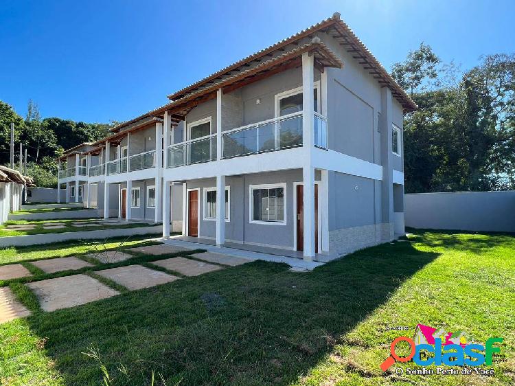 Linda Casa Duplex a Venda, 2 Dormitórios em Itaipuaçú!