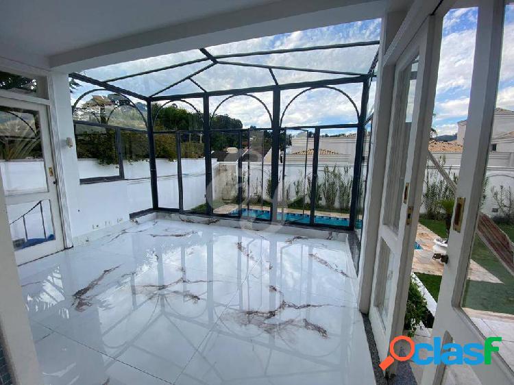Linda casa com um ótimo acabamento à venda no Alphaville