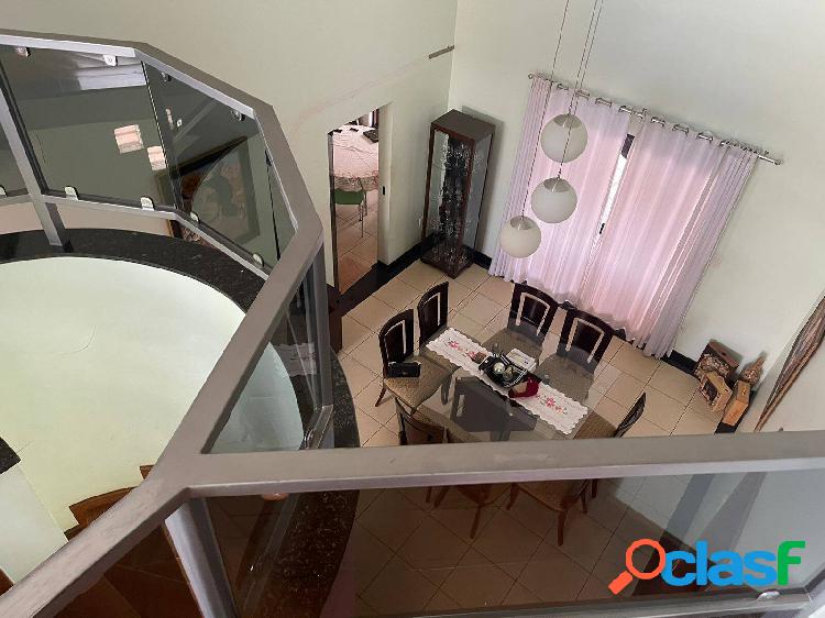 Lindo Sobrado com Piscina Aquecida no Cidade Jardim em