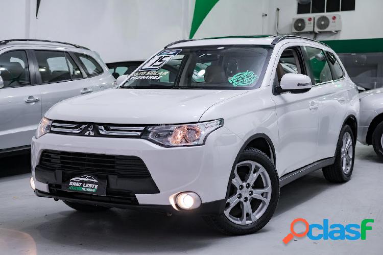 MITSUBISHI OUTLANDER 3.0 GT 3.0 V6 AUT. BRANCO 2015 3.0