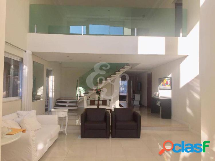More em uma casa com ambientes amplos no Residencial Alpha 2