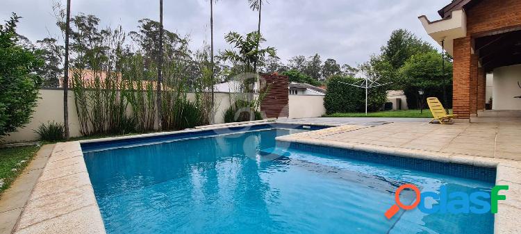 Surpreenda-se: Casa com excelente conservação no Alpha 4