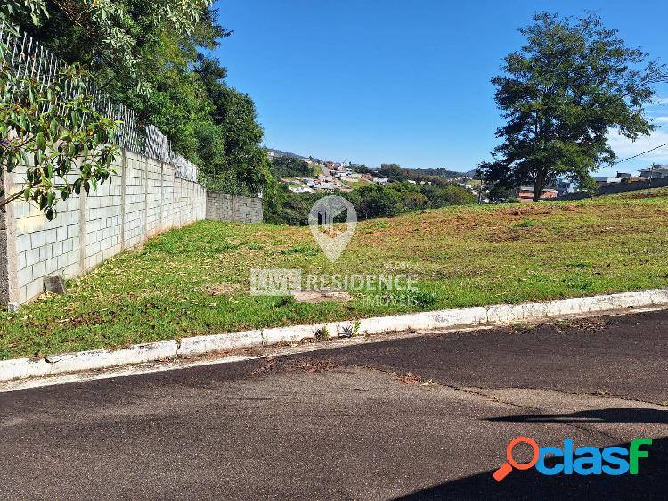 Venda de Terreno 506m² em Declive Suave - Villagio Piu