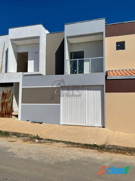 Vende-se casa no bairro Santa Raela de 2 quartos