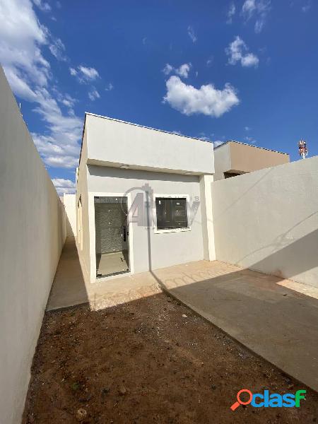 Vende-se casa no bairro Vila Aliança em Montes Claros-MG