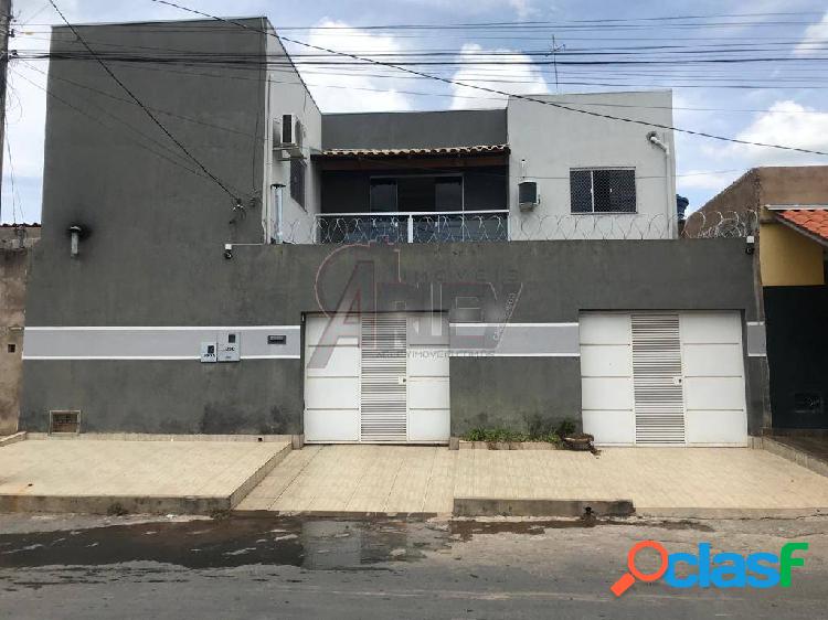 Vende-se uma casa/kitnet, localizado no bairro Vila Campos,