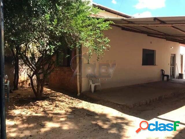 Vendo casa no bairro Alto São João