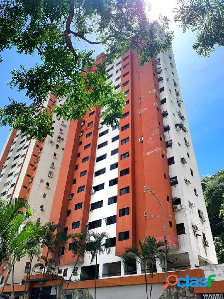 APARTAMENTO EN VENTA RES SAMARAII LAS CHIMENEAS. POZO CALLE