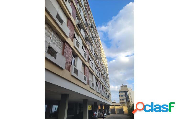Apartamento com 3 quartos, 100m², à venda em Porto Alegre,