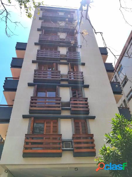 Apartamento com 3 quartos, 170m², à venda em Porto Alegre,
