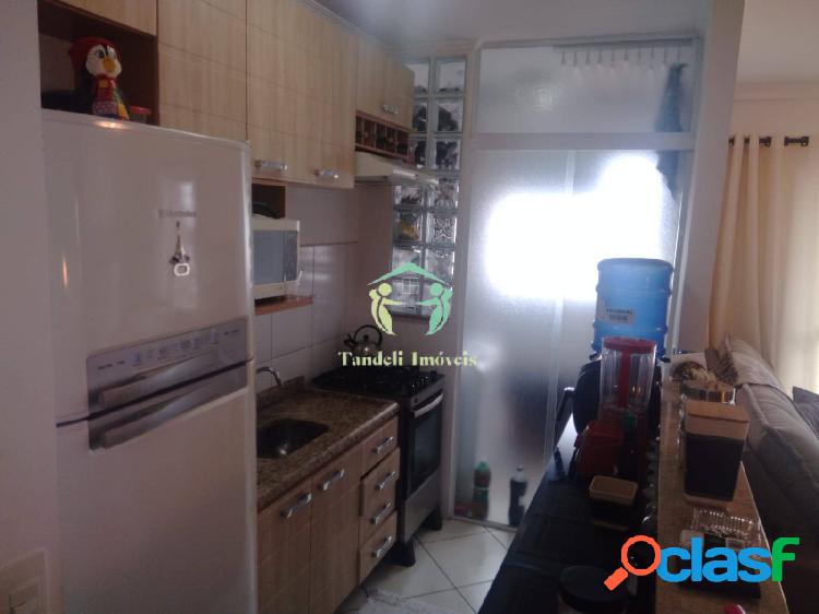 Apartamento com condomínio, 2 dormitórios (Utinga)