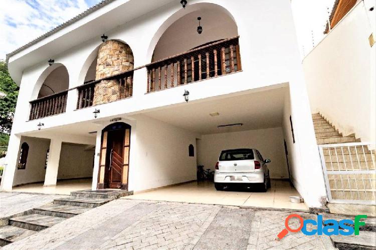Casa a venda – 500 m2 – 4 dormitórios – 7 vagas –