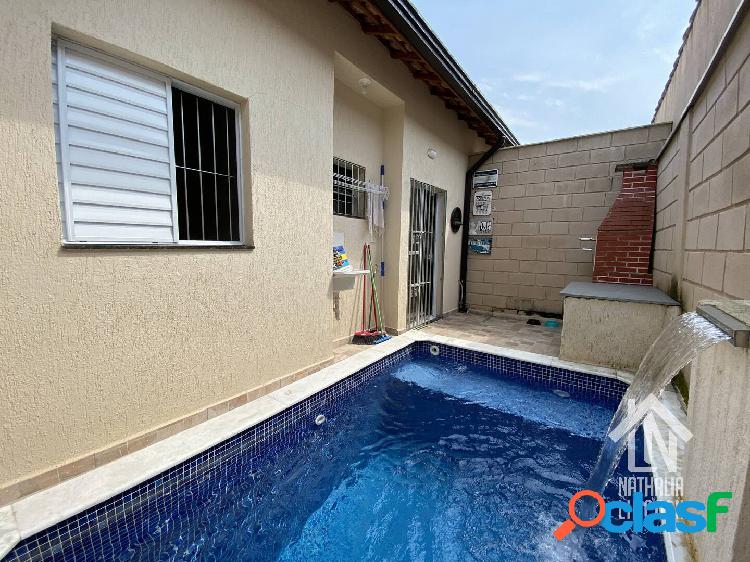 Casa em condomínio com piscina e 2 quartos à venda,por R$