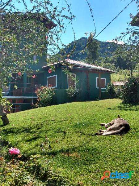 Chácara aconchegante em Córrego do Bom Jesus/MG