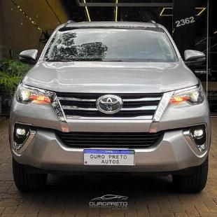 TOYOTA HILUX SW4 SRX AUT. 4X4 2020 7LUGARES