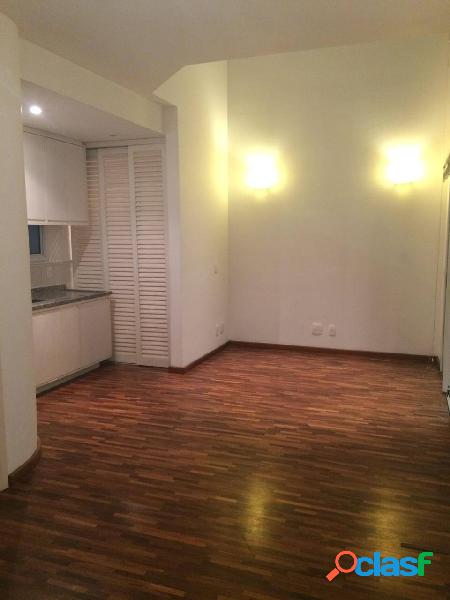 Apartamento Duplex em Vila Olímpia com 1 quarto, 45m²