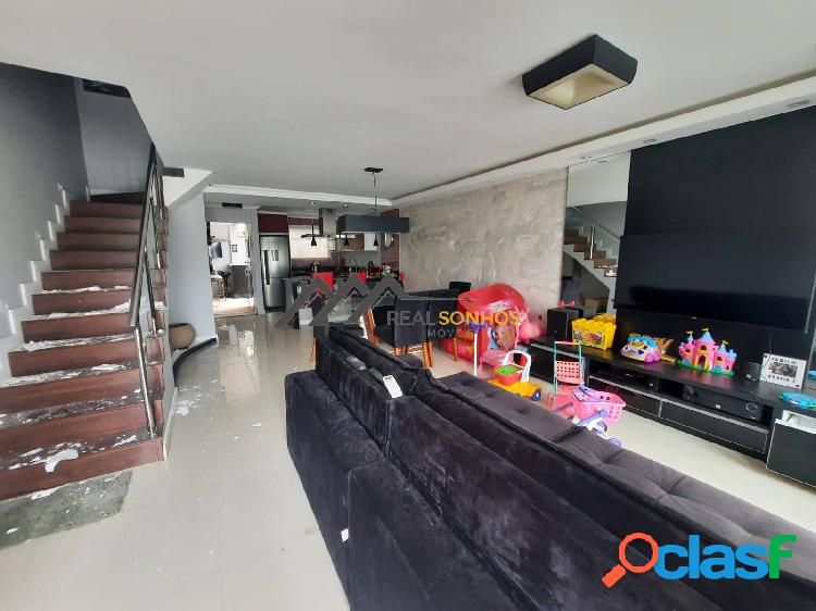 CASA DUPLEX EM BAIRRO NOBRE DE ARARUAMA PRÓXIMO A LAGOA