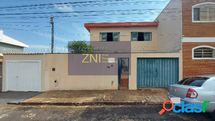 Oportunidade - Casa à Venda no Campos Elísios R 1370