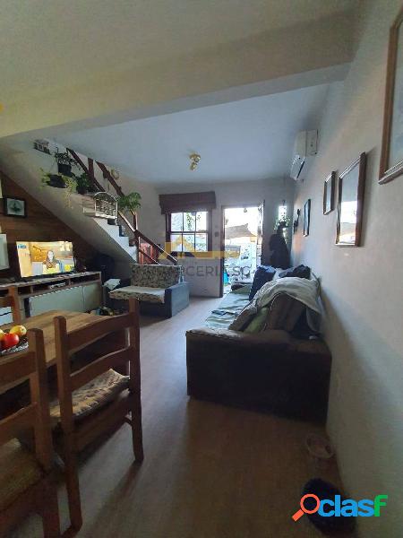 Sobrado a Venda com 3 dormitórios + home office na Barra do