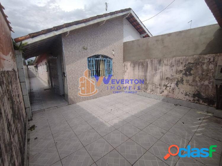 Casa 2 dorm. (1 suíte) R$ 240.000,00 em Mongaguá na