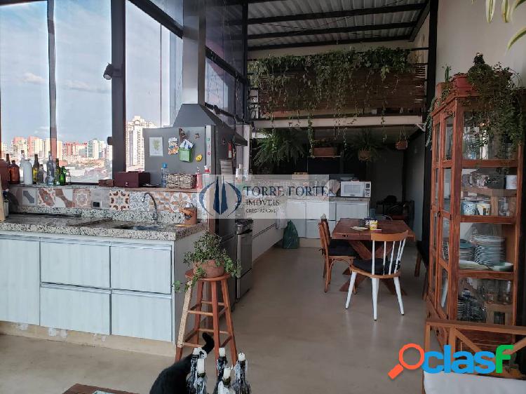 Cobertura com 3 dormitórios, 1 suite e 2 vagas -