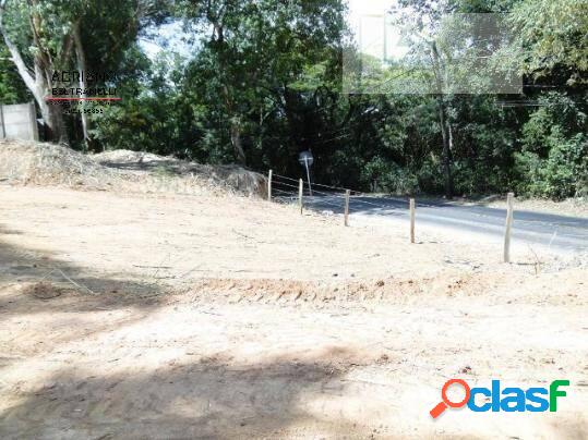 TERRENO NA AVENIDA - AO LADO DO TÊNIS CLUBE - SOUSAS