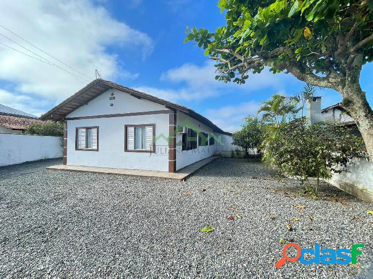 Casa fundos para lagoa, a venda em Balneário Barra do