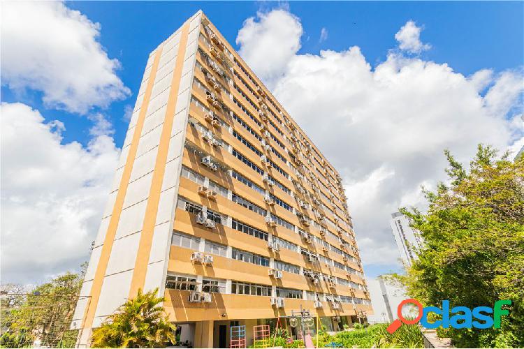 Apartamento com 3 quartos, 138m², à venda em Porto Alegre,