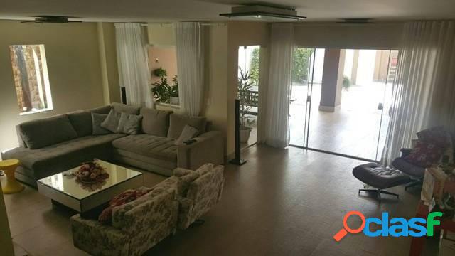 Casa 3 Quartos (3 suítes) com área gourmet e piscina -