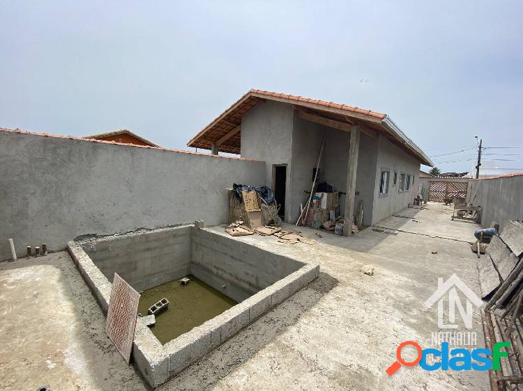 Casa com 2 suítes e piscina à venda, por R$ 309.000 - Jd