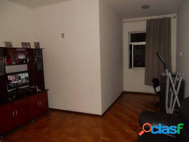 Apartamento 03 qts próximo comércio da Praça Sete