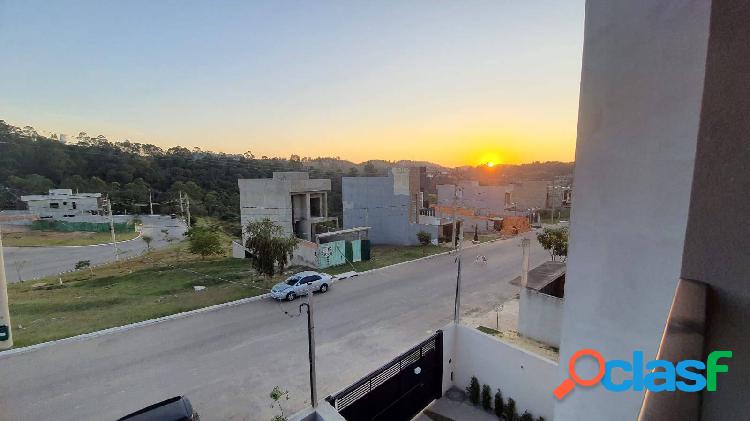 Casa com 3 dormitorios sendo 1 suíte