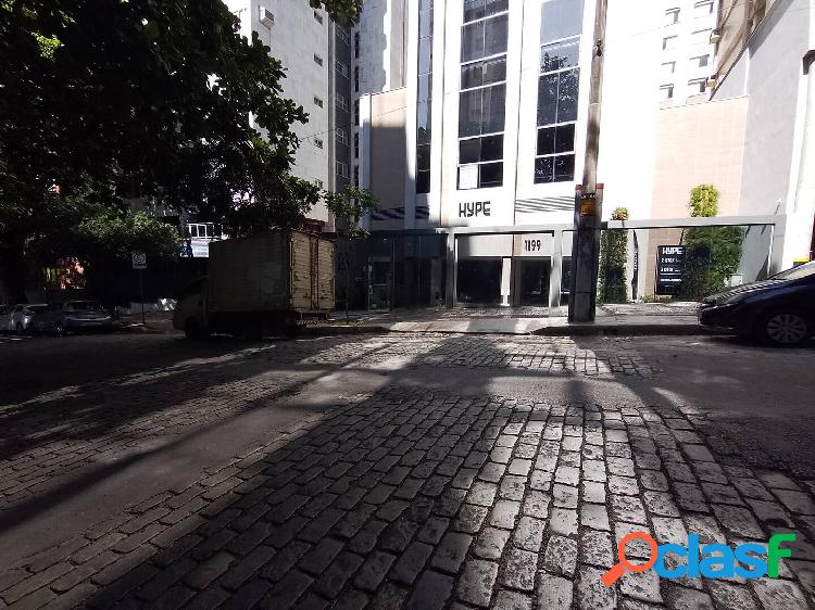 OPORTUNIDADE - Apartamento com 3 Quartos e 2 banheiros à