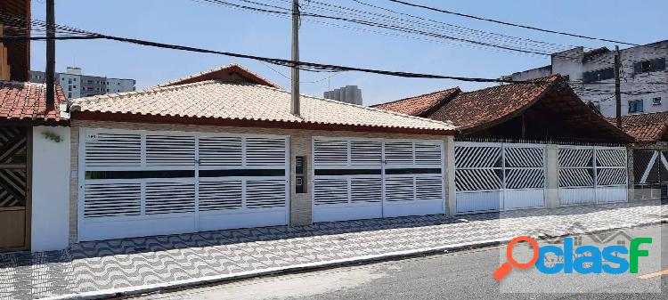 Casa Geminada Nova com 2 Dormitórios a 200 Metros da Praia