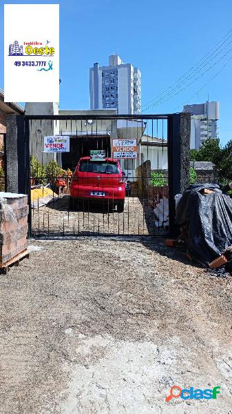 Duas casas para venda no Bairro Nossa Senhora de Fátima